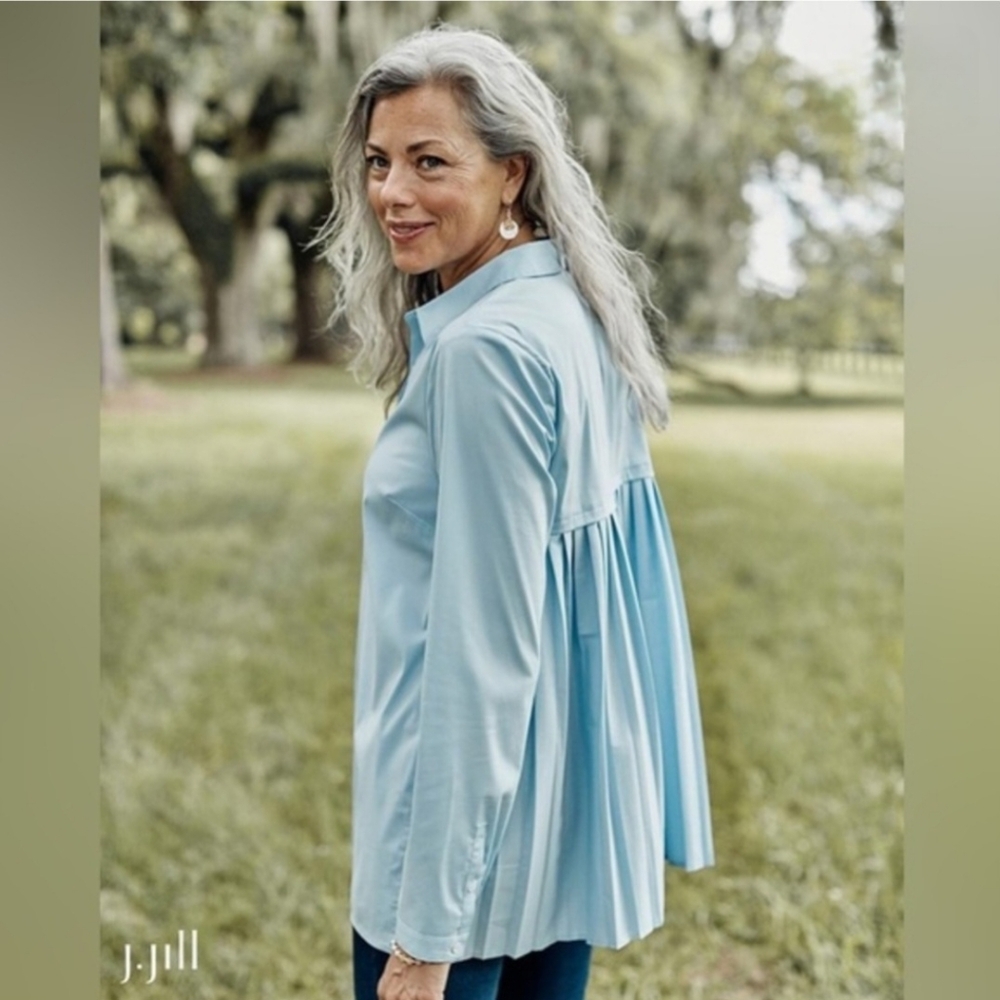 J. Jill Tunic Pleated Back Long Sleeve Collared Popover Shirt, Lt. Blue - Large